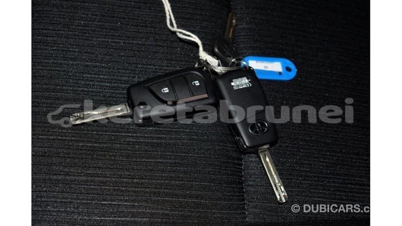 Big with watermark toyota hilux belait import dubai 2390