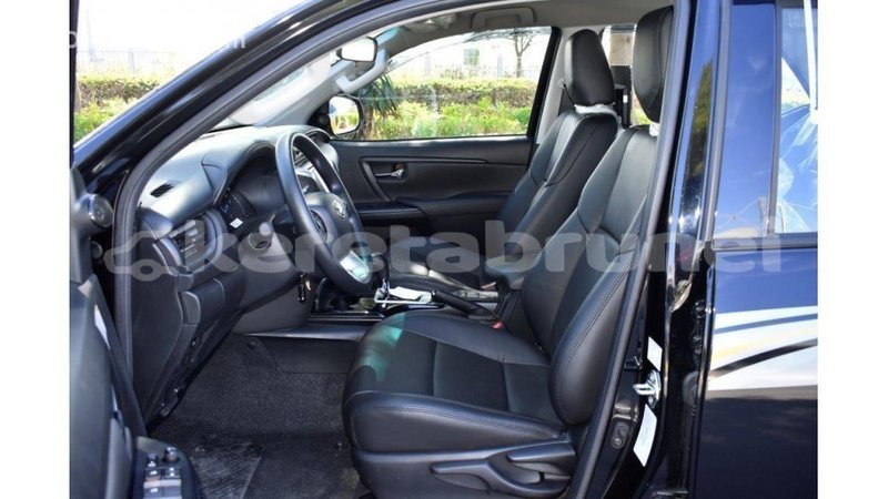 Big with watermark toyota fortuner belait import dubai 2395