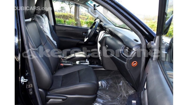 Big with watermark toyota fortuner belait import dubai 2395