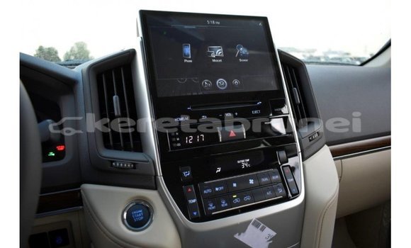 Buy Import Toyota Land Cruiser White Car in Import - Dubai in Belait Buy Import Toyota Land Cruiser White Car in Import - Dubai in Belait