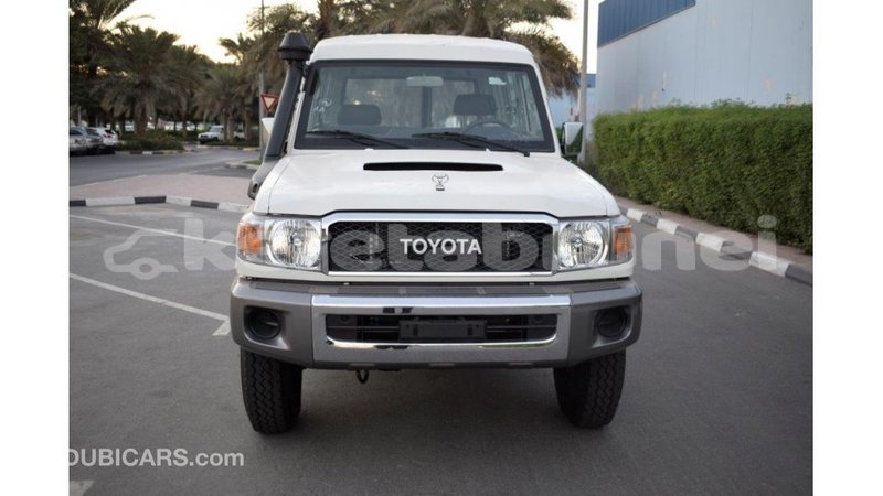 Big with watermark toyota land cruiser belait import dubai 2402