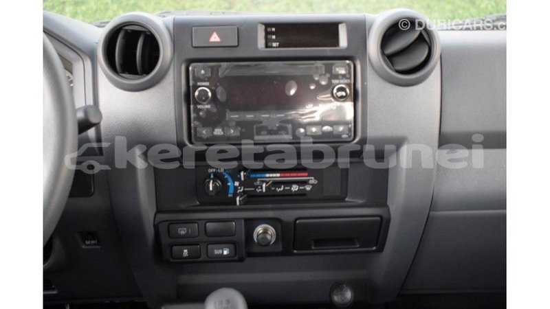 Big with watermark toyota land cruiser belait import dubai 2402