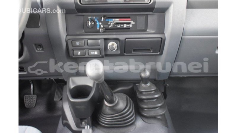 Big with watermark toyota land cruiser belait import dubai 2402