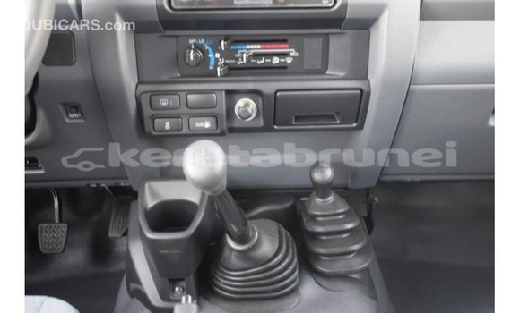 Buy Import Toyota Land Cruiser White Car in Import - Dubai in Belait Buy Import Toyota Land Cruiser White Car in Import - Dubai in Belait