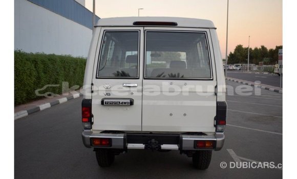 Buy Import Toyota Land Cruiser White Car in Import - Dubai in Belait Buy Import Toyota Land Cruiser White Car in Import - Dubai in Belait