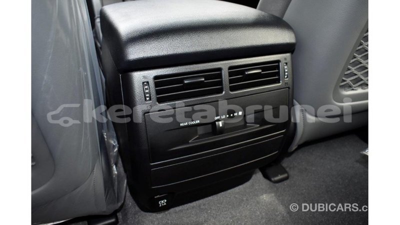 Big with watermark toyota land cruiser belait import dubai 2410