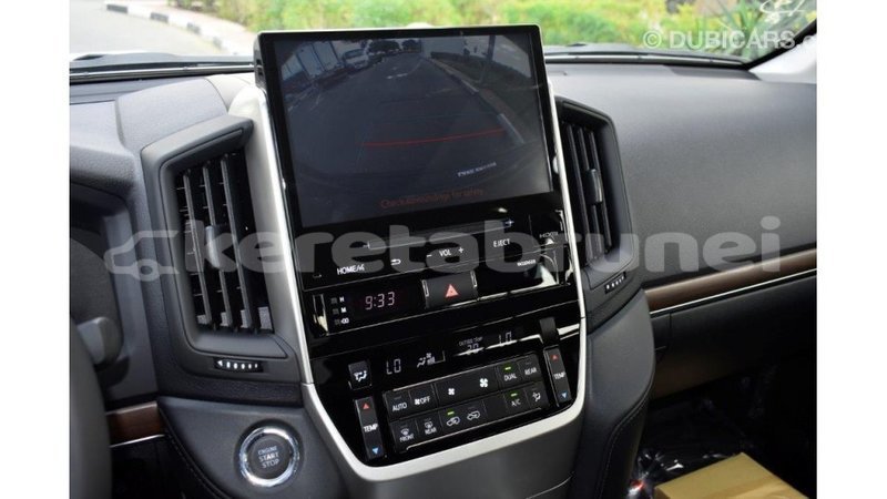 Big with watermark toyota land cruiser belait import dubai 2410