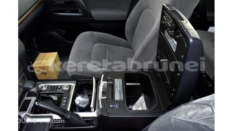 Big with watermark toyota land cruiser belait import dubai 2410