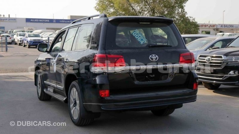 Big with watermark toyota land cruiser belait import dubai 2411