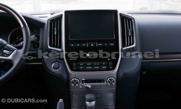 Buy Import Toyota Land Cruiser Black Car in Import - Dubai in Belait Buy Import Toyota Land Cruiser Black Car in Import - Dubai in Belait