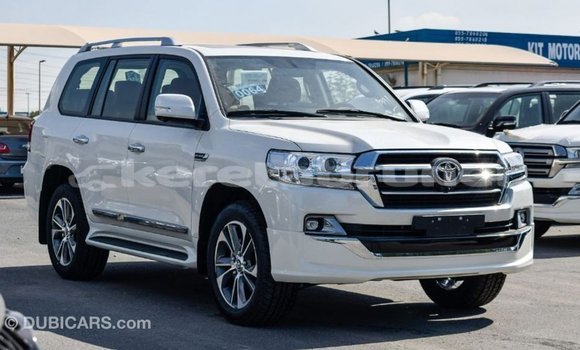 Buy Import Toyota Land Cruiser White Car in Import - Dubai in Belait Buy Import Toyota Land Cruiser White Car in Import - Dubai in Belait