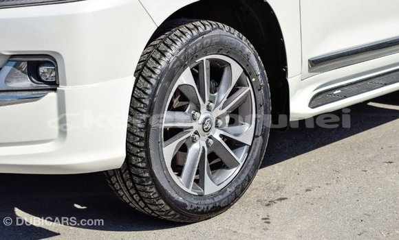 Buy Import Toyota Land Cruiser White Car in Import - Dubai in Belait Buy Import Toyota Land Cruiser White Car in Import - Dubai in Belait