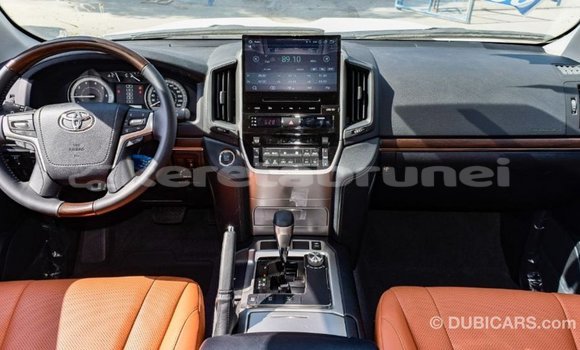 Buy Import Toyota Land Cruiser White Car in Import - Dubai in Belait Buy Import Toyota Land Cruiser White Car in Import - Dubai in Belait