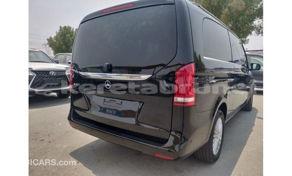 Buy Import Mercedes-Benz 250 Black Car in Import - Dubai in Belait Buy Import Mercedes-Benz 250 Black Car in Import - Dubai in Belait