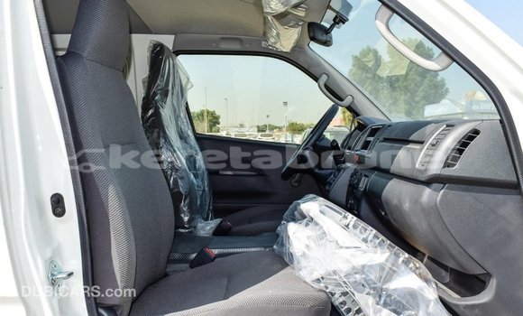 Buy Import Toyota Hiace White Car in Import - Dubai in Belait Buy Import Toyota Hiace White Car in Import - Dubai in Belait