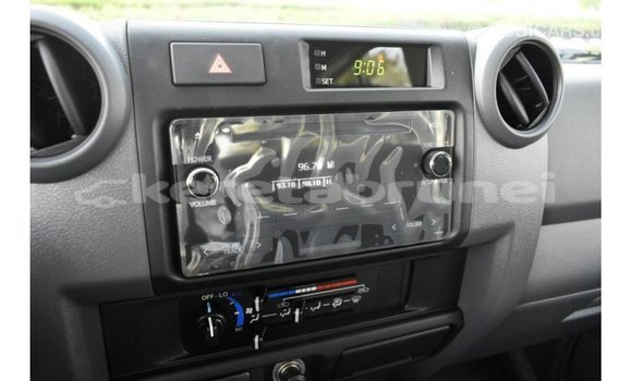 Buy Import Toyota Land Cruiser White Car in Import - Dubai in Belait Buy Import Toyota Land Cruiser White Car in Import - Dubai in Belait