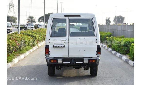 Buy Import Toyota Land Cruiser White Car in Import - Dubai in Belait Buy Import Toyota Land Cruiser White Car in Import - Dubai in Belait