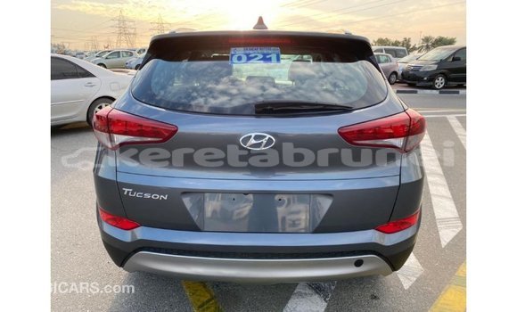 Buy Import Hyundai Tucson White Car in Import - Dubai in Belait Buy Import Hyundai Tucson White Car in Import - Dubai in Belait