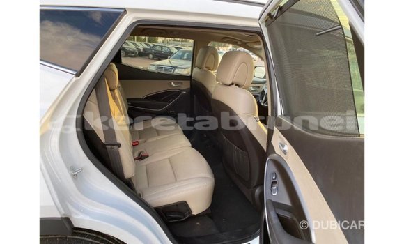 Buy Import Hyundai Santa Fe White Car in Import - Dubai in Belait Buy Import Hyundai Santa Fe White Car in Import - Dubai in Belait