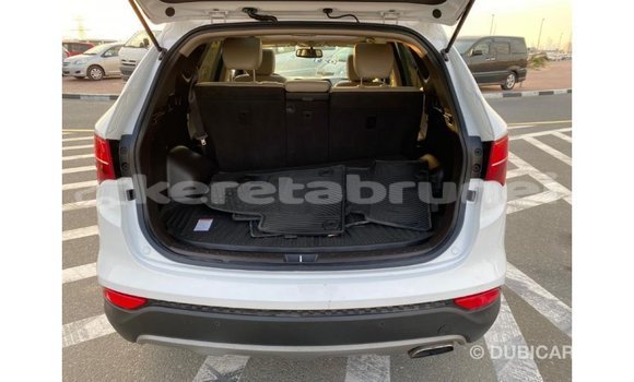Buy Import Hyundai Santa Fe White Car in Import - Dubai in Belait Buy Import Hyundai Santa Fe White Car in Import - Dubai in Belait