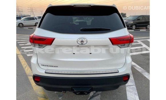 Buy Import Toyota Highlander White Car in Import - Dubai in Belait Buy Import Toyota Highlander White Car in Import - Dubai in Belait