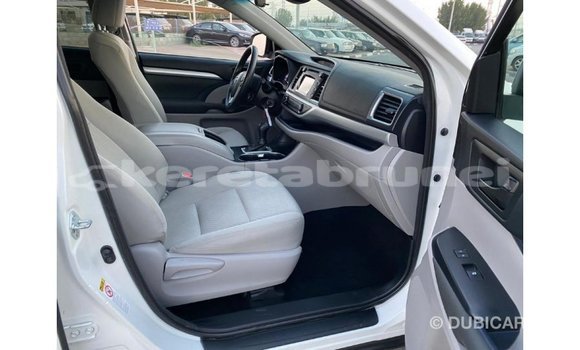Buy Import Toyota Highlander White Car in Import - Dubai in Belait Buy Import Toyota Highlander White Car in Import - Dubai in Belait