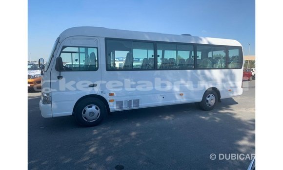 Buy Import Hyundai Accent White Car in Import - Dubai in Belait Buy Import Hyundai Accent White Car in Import - Dubai in Belait