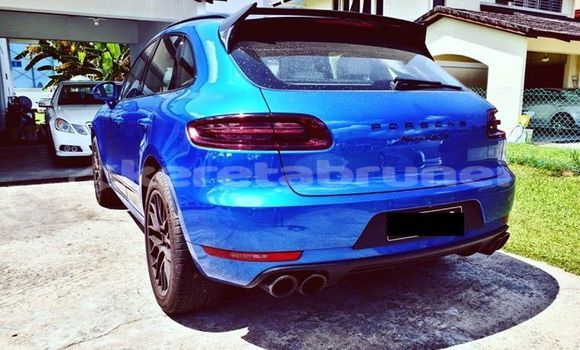 Buy Used Porsche Macan Blue Car in Bandar Seri Begawan in Brunei-Muara Buy Used Porsche Macan Blue Car in Bandar Seri Begawan in Brunei-Muara