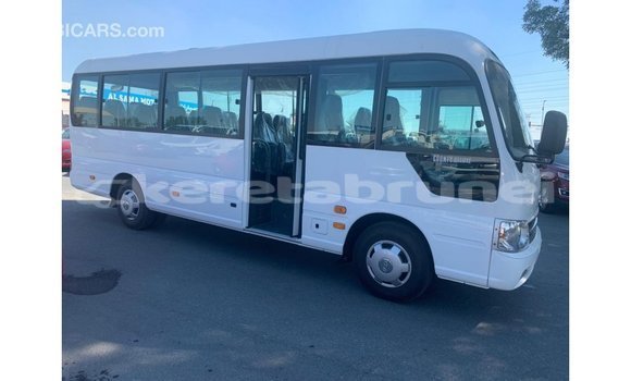 Buy Import Hyundai Accent White Car in Import - Dubai in Belait Buy Import Hyundai Accent White Car in Import - Dubai in Belait