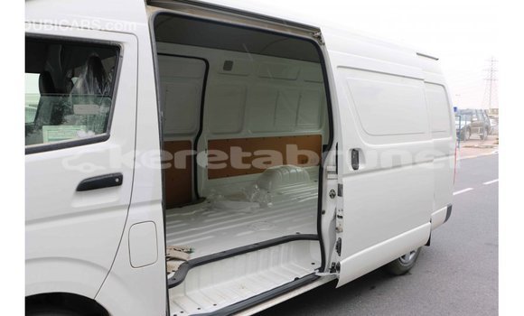 Buy Import Toyota Hiace White Car in Import - Dubai in Belait Buy Import Toyota Hiace White Car in Import - Dubai in Belait