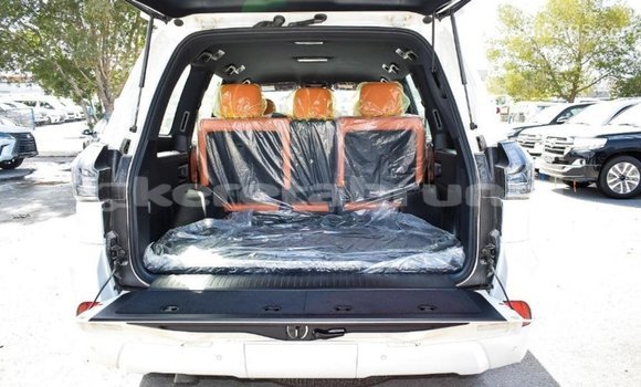 Buy Import Lexus LX White Car in Import - Dubai in Belait Buy Import Lexus LX White Car in Import - Dubai in Belait