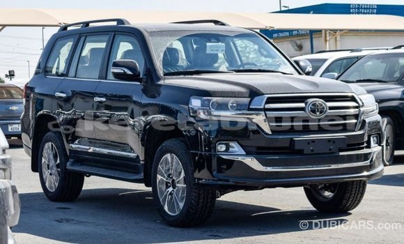 Buy Import Toyota Land Cruiser Black Car in Import - Dubai in Belait Buy Import Toyota Land Cruiser Black Car in Import - Dubai in Belait