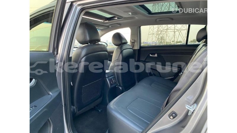 Big with watermark kia sportage belait import dubai 2455