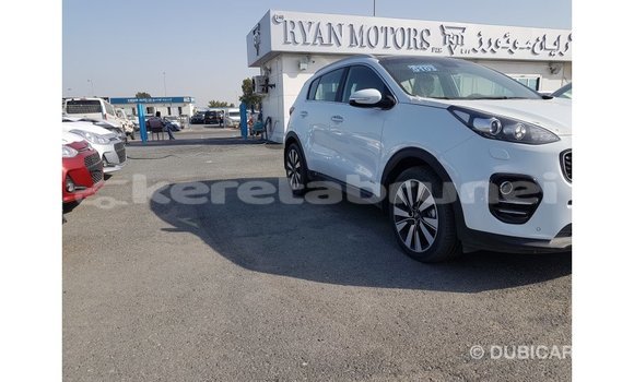 Buy Import Kia Sportage White Car in Import - Dubai in Belait Buy Import Kia Sportage White Car in Import - Dubai in Belait