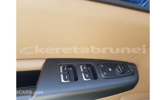 Buy Import Kia Sportage White Car in Import - Dubai in Belait Buy Import Kia Sportage White Car in Import - Dubai in Belait