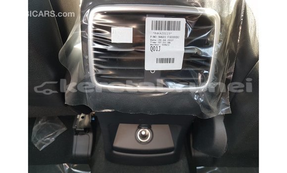 Buy Import Kia Sportage White Car in Import - Dubai in Belait Buy Import Kia Sportage White Car in Import - Dubai in Belait