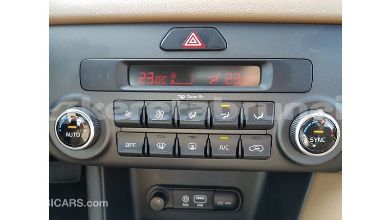 Big with watermark kia sportage belait import dubai 2472