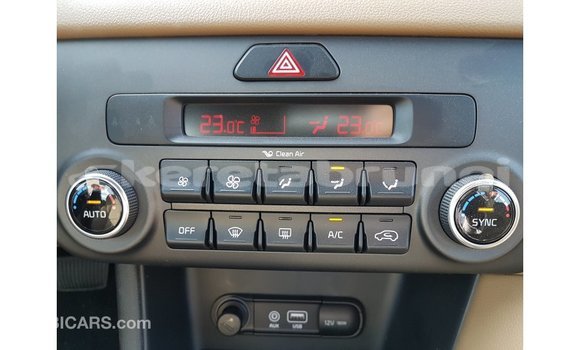 Buy Import Kia Sportage White Car in Import - Dubai in Belait Buy Import Kia Sportage White Car in Import - Dubai in Belait