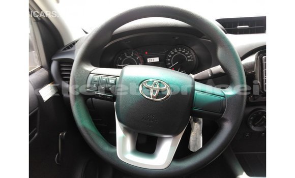 Buy Import Toyota Hilux White Car in Import - Dubai in Belait Buy Import Toyota Hilux White Car in Import - Dubai in Belait