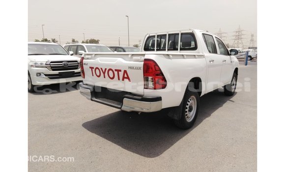 Buy Import Toyota Hilux White Car in Import - Dubai in Belait Buy Import Toyota Hilux White Car in Import - Dubai in Belait