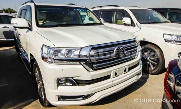 Buy Import Toyota Land Cruiser White Car in Import - Dubai in Belait Buy Import Toyota Land Cruiser White Car in Import - Dubai in Belait