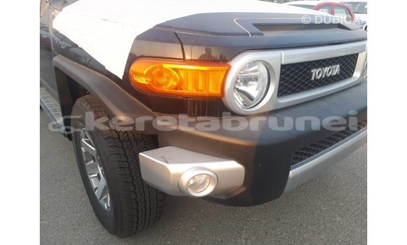 Buy Import Toyota FJ Cruiser Black Car in Import - Dubai in Belait Buy Import Toyota FJ Cruiser Black Car in Import - Dubai in Belait