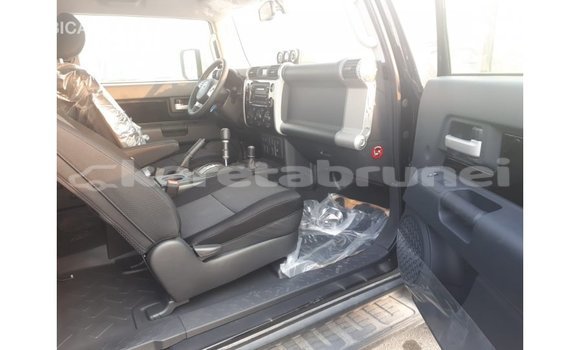 Buy Import Toyota FJ Cruiser Black Car in Import - Dubai in Belait Buy Import Toyota FJ Cruiser Black Car in Import - Dubai in Belait