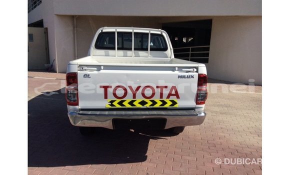 Buy Import Toyota Hilux White Car in Import - Dubai in Belait Buy Import Toyota Hilux White Car in Import - Dubai in Belait