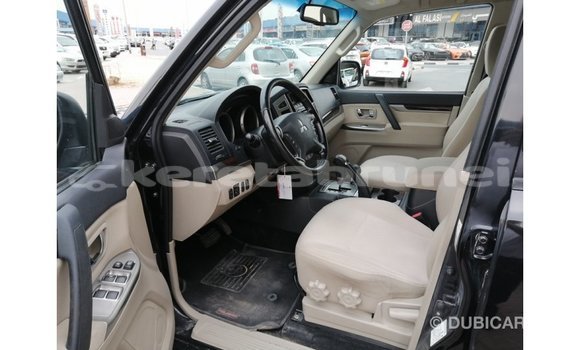Buy Import Mitsubishi Pajero Black Car in Import - Dubai in Belait Buy Import Mitsubishi Pajero Black Car in Import - Dubai in Belait