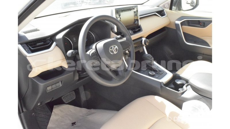 Big with watermark toyota hiace belait import dubai 2505