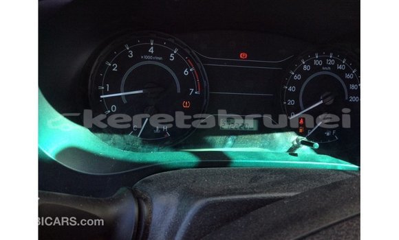 Buy Import Toyota Hilux White Car in Import - Dubai in Belait Buy Import Toyota Hilux White Car in Import - Dubai in Belait