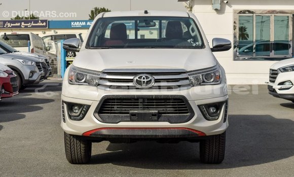 Buy Import Toyota Hilux White Car in Import - Dubai in Belait Buy Import Toyota Hilux White Car in Import - Dubai in Belait
