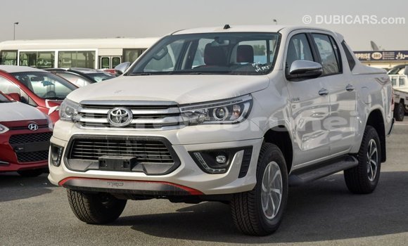 Buy Import Toyota Hilux White Car in Import - Dubai in Belait Buy Import Toyota Hilux White Car in Import - Dubai in Belait