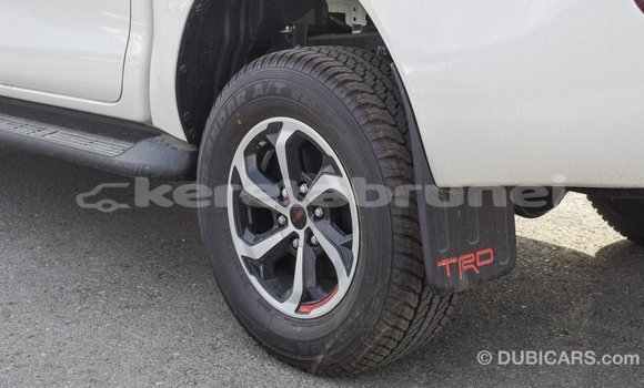 Buy Import Toyota Hilux White Car in Import - Dubai in Belait Buy Import Toyota Hilux White Car in Import - Dubai in Belait